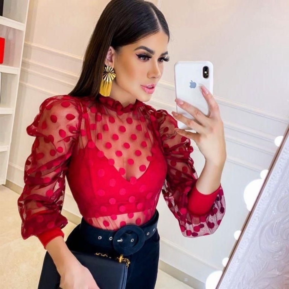 Body with cropped Brazilian Boutique